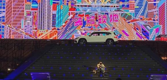 通过年会活动策划提高企业品牌形象和商业价值?